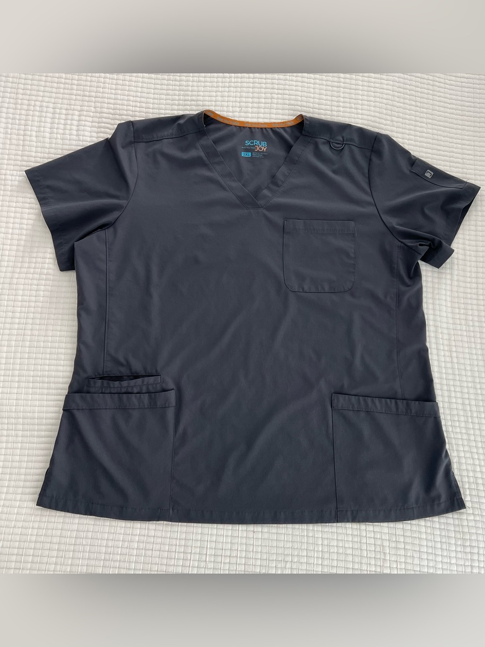 Scrub Joy Men's V-Neck Scrub Top - Charcoal